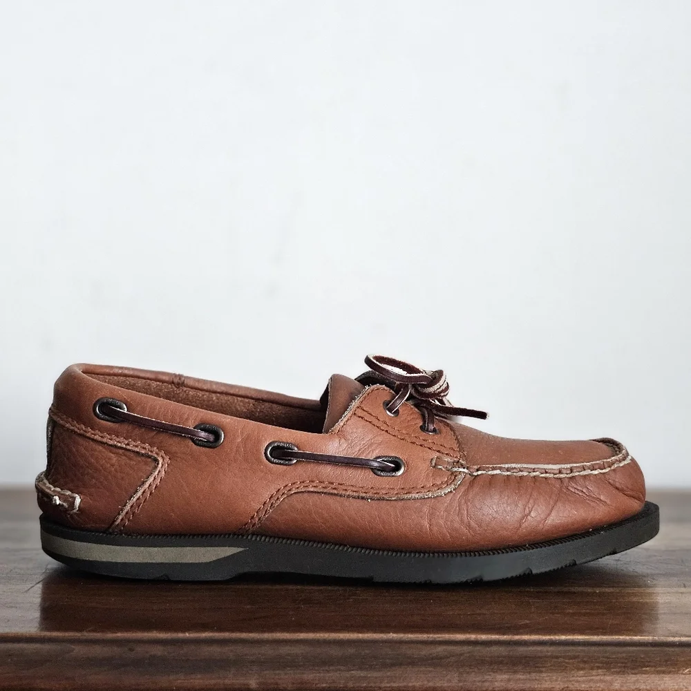Clarks Brown Leather Boat Shoes Men’s 9M Classic Moc Toe Loafers